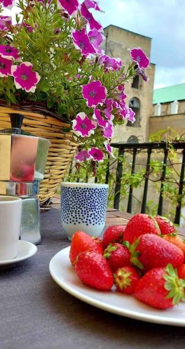 나폴리 Il Balcone Di Carmine 아파트 외부 사진